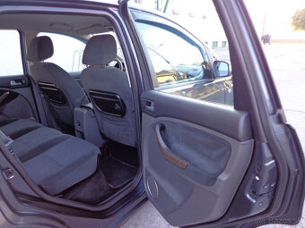 Ford C-Max 1,8 TDCi,GHIA, 85 kw,M5 - 12