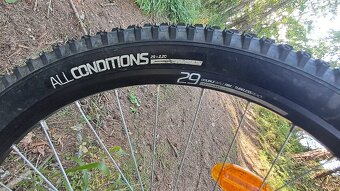 Rockrider explore 500 + stojan + blatníky + predný ráfik - 12