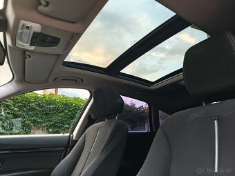 BMW 3 GT 330d xDrive - 12