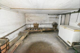 Dubová: na predaj rodinný dom na pozemku 1.926m2 - 12