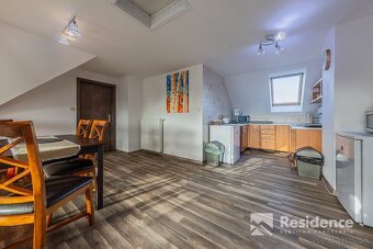 REZERVOVANÉ Rodinný penzion na predaj, Bešeňová - 12