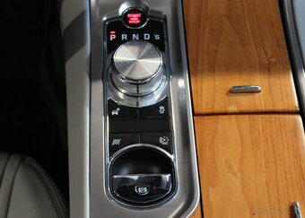 Jaguar XF V6 DIESEL Sport Auto nafta automat - 12