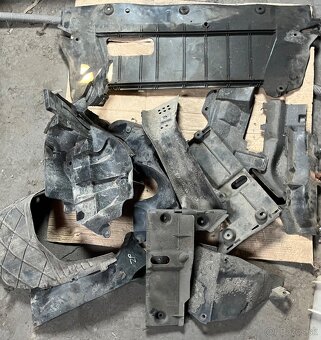 Vsetko komplet za 200e Nissan Qashqai 1.6 Benzín - 12