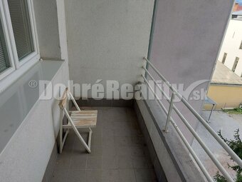 PRENÁJOM: VEĽKOMETRÁŽNY 2 IZBOVÝ BYT S 2 LOGGIAMI, CENTRUM - 12