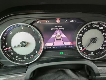 VW Touareg 3,0TDi 4x4 VZDUCH,  KŮŽE, Tažné , r.v.12/2020 DPH - 12