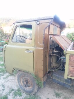 Uaz 452 - 12