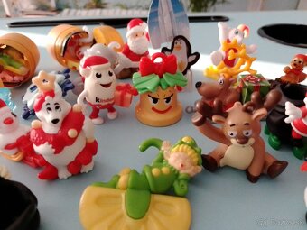 Vianočný set Kinder figúriek+zdarma veľkonočný set - 12
