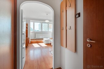 Na predaj | 2 izbový byt, Petržalka - Holíčska ul. - 12