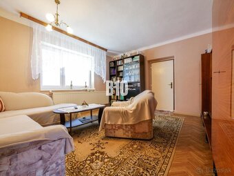 Rodinný dom s garážou - čiastočná rekonštrukcia - Dolné Kršk - 12