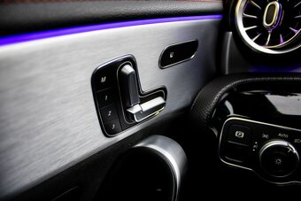 Mercedes Benz CLA 250 Shooting Brake 4 matic AMG - 12