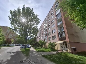 NA PREDAJ - 3 izb. byt s garážou, Prievidza - 12