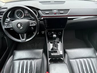 SKODA SUPERB COMBI 4X4 2.0 TDI 140KW Laurin&Klement - 12