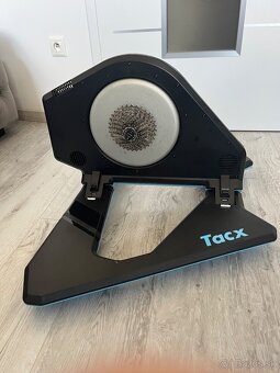 Cyklotrenažér NEO 2T smart Garmin Tacx - 12