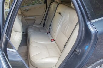 Volvo XC60 T6 AWD 210KW - 12