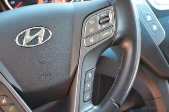 Hyundai Santa Fe 2,2 CRDi PREMIUM 4x4 AT6 145KW - 12