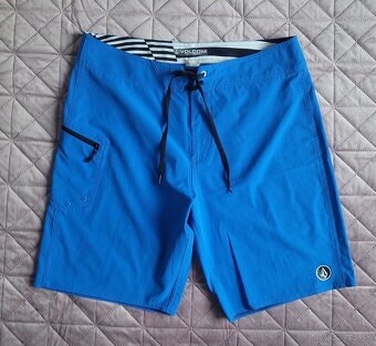 Kraťasy VOLCOM L pánske - 12