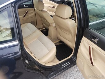 Volkswagen Passat 2.8 Comfort tiptronic 4-Motion - 12