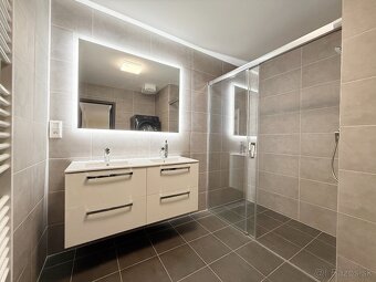 Nový 4-izb. mezonetový penthouse | 150 m2 | 122 m2 terasy - 12