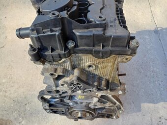 Hlava valcov BMW 1 E81 E82 E87 (2005-2011) 1.6 benzín - 12