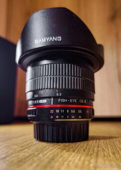 Nikon D7000, Nikkor 35mm 1.8G a 17-55 f/2,8, Samyang 8mm FE - 12