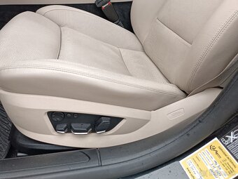 BMW 740xd 225kW 2011 najeto 200tkm ACC,komforní sedačky,N.V. - 12