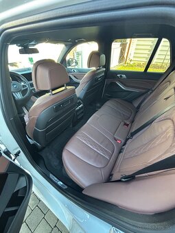 Predám BMW X5 M50d - 12