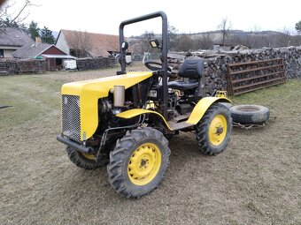 Malotraktor domacej vyroby 4x4 - 12