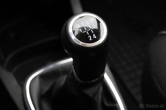 Opel Corsa 1.2 16V Enjoy - 12