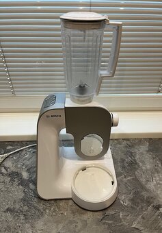 Bosch MUM 54240 900W kuchynský robot - 12