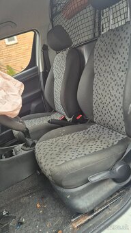 Škoda Roomster Praktik 1,2TSI 63kw kód CBZ 2007 - 12