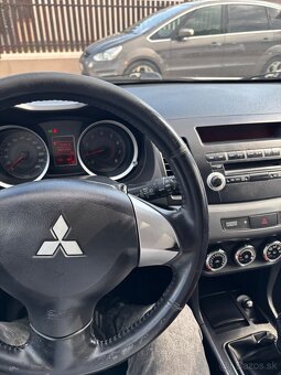 Mitsubishi Lancer 1,5 - 12