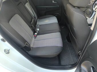 Kia Venga 1.4 CVVT EX - 12