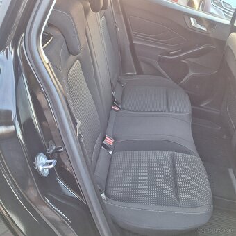 Ford Focus Kombi 1,5 TDCi EcoBoost Titanium A/T - 12