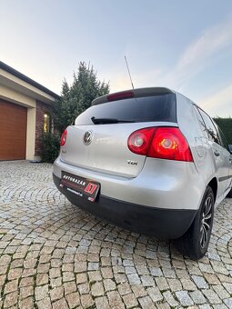 Volkswagen Golf 5 2006 1.9TDI - 12