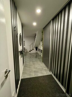 Prenajmem 4 izbovy dom plne zariadeny vo Hviezdoslavov 107m2 - 12