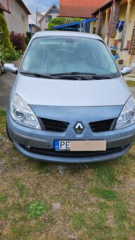 Renault megane scenic - 12