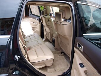 Jeep Grand Cherokee 3.0L V6 TD Summit Platinum - 12