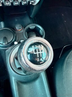 MINI COOPER CLUBMAN 1.6DIESEL MODEL 2009 TOP - 12