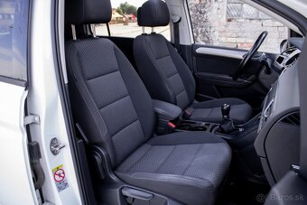 Volkswagen Touran 1.6TDI SCR Comfortline - PANO, ACC - 12
