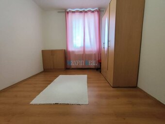 Na predaj 2 izbový byt v Seredi - 12