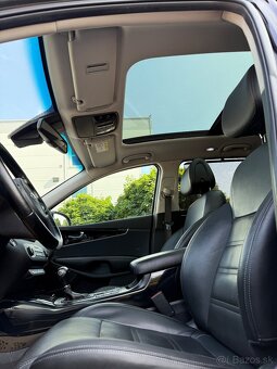 KIA Sorento 2.2 CRDi 4WD Platinum A/T - 12