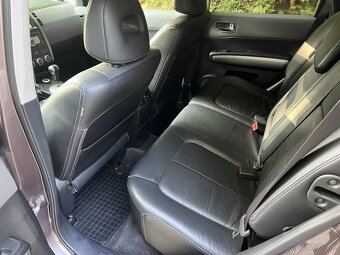 Nissan X-Trail 2.5 - 12
