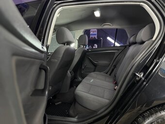 VW Golf 5 1.9 TDI - 12