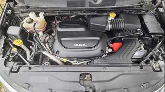 2017 Chrysler Pacifica Touring L - 12