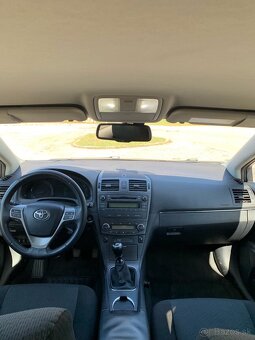 Toyota Avensis Combi T27 2.0 D4D - 12