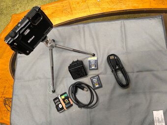 Predám fotoaparát Nikon CoolPix W300 - 12