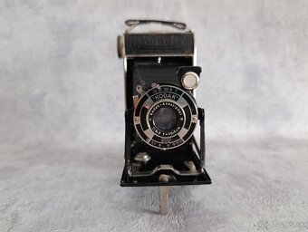 Starý měchový fotoaparat KODAK JUNIOR 620 + pouzdro - 12