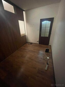 PREDAJ - veľký 2 izbový byt, Rybníky 2, Levice - 12