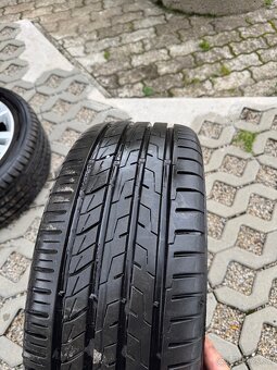 VW elektróny R17 5x112 s letnými pneumatikami 225/45 R17 - 12