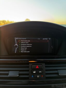 BMW 320d E91 LCI A/T - 12